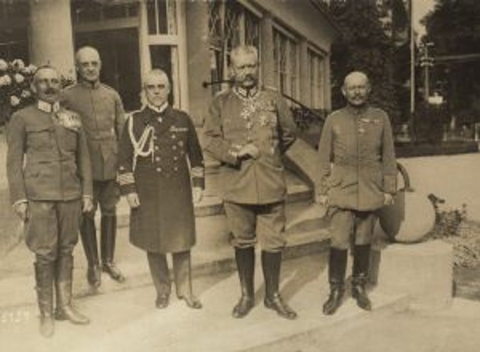 Bild: Hindenburg im Kurhaus