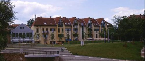 Bild des Hochwasserschutzes an der Kirschsteinanlage