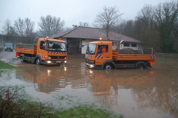 Bild: Hochwasserschutzmaßnahmen durch den Bauhof