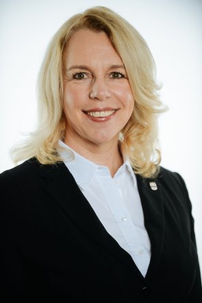 Bild: Portraitfoto der Oberbürgermeisterin Dr. Heike Kaster-Meurer