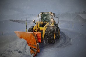 Bild: Schneeschieber des Bauhofs im Einsatz