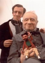 Bild: Franz Graf von Pocci und Marionettenprinzipal Papa Schmid mit dem Münchner Kasperl Larifari