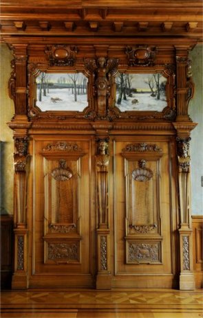 Bild: Tür im Jagdzimmer des Schlossparkmuseums
